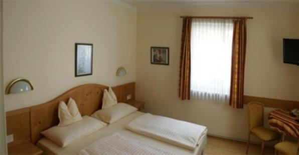 Hotel Gretl Krumpendorf エクステリア 写真