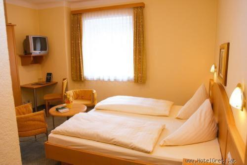 Hotel Gretl Krumpendorf エクステリア 写真