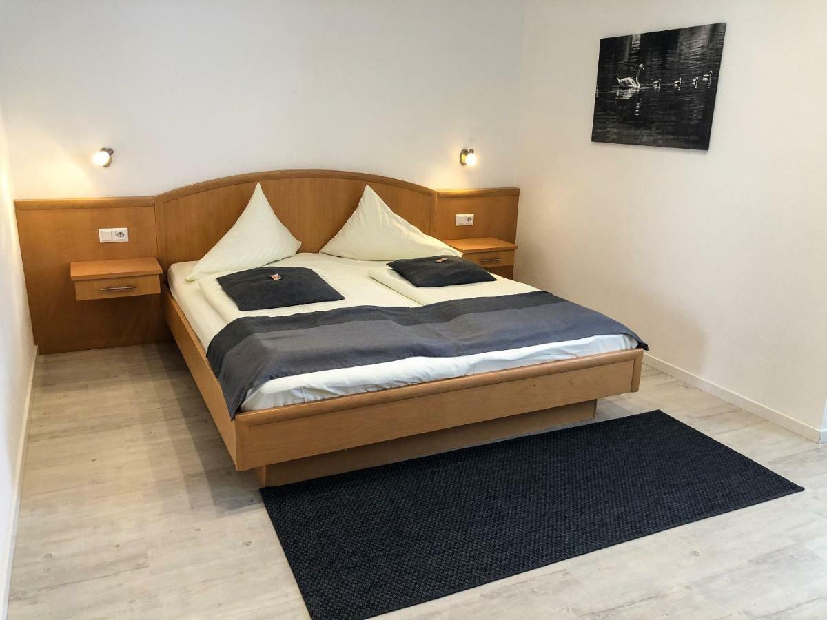 Hotel Gretl Krumpendorf エクステリア 写真